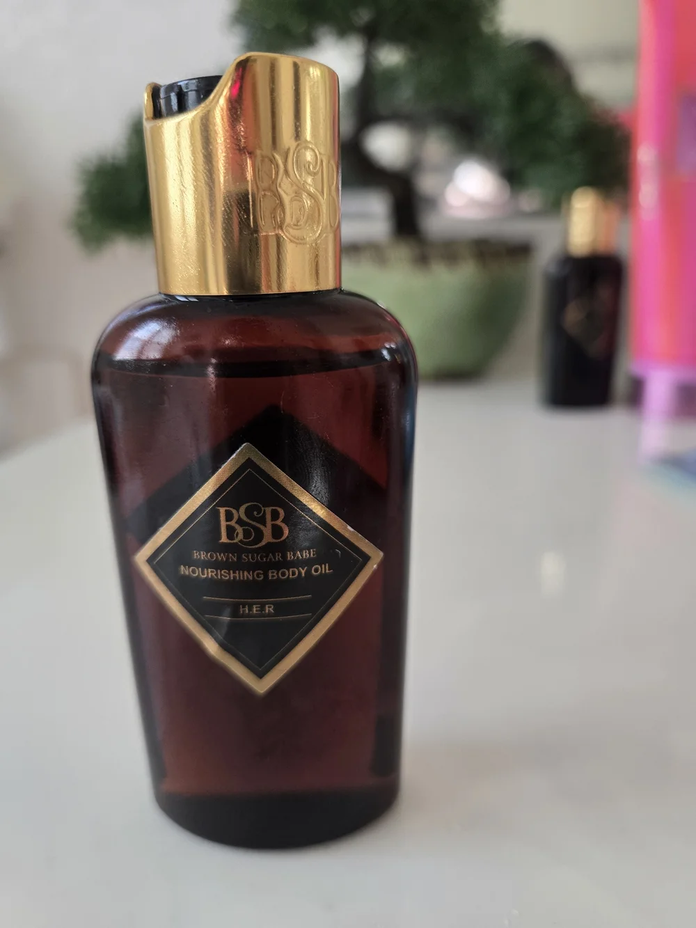 Brown Sugar Babe Nourishing Body Oil — HER